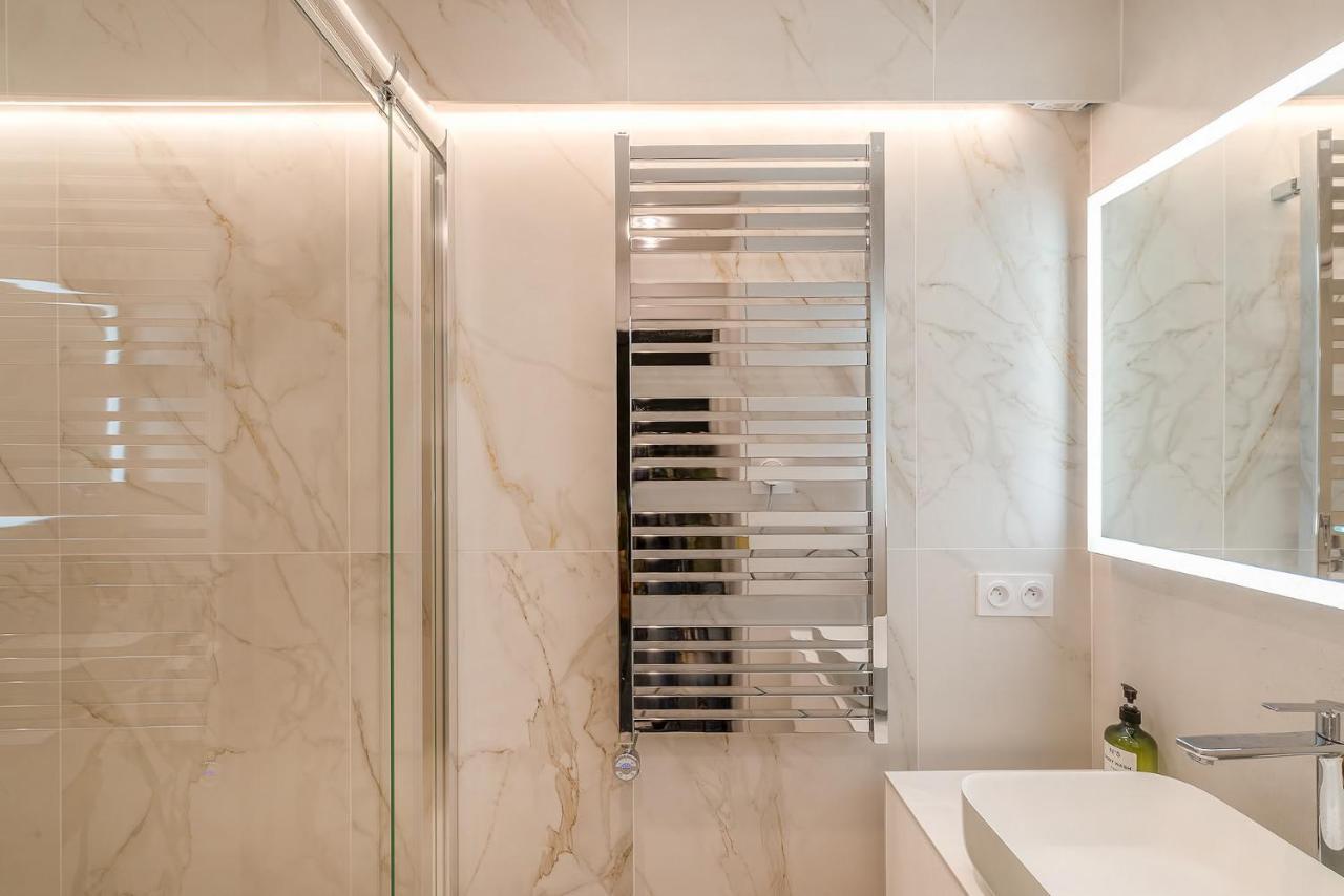Sejour Au Taj Proche Tour-Eiffel Apartment ปารีส ภายนอก รูปภาพ